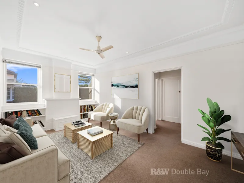 Sunny & Peaceful Apartment in Tree-lined Street