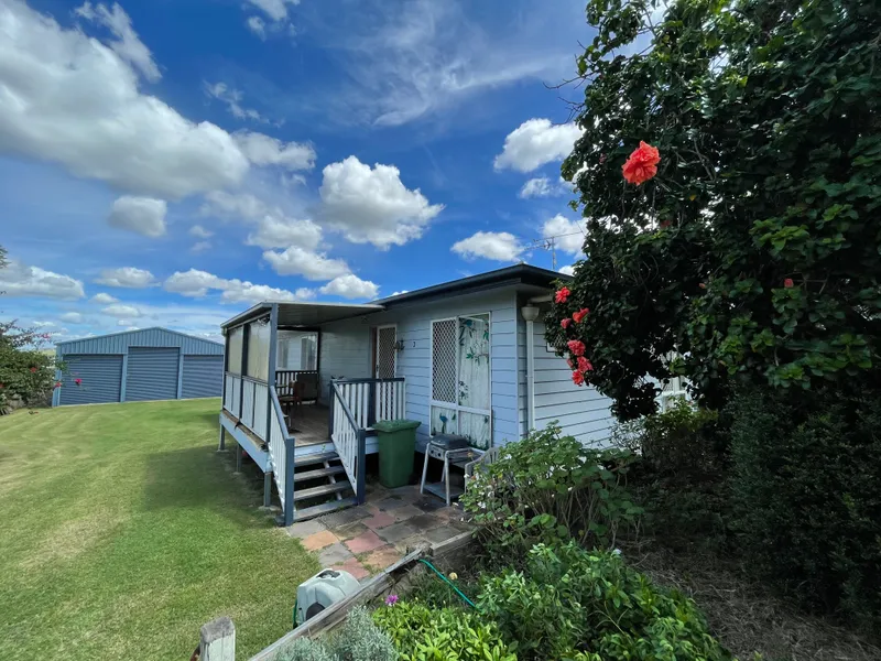 Family Home + 3 Bay Shed