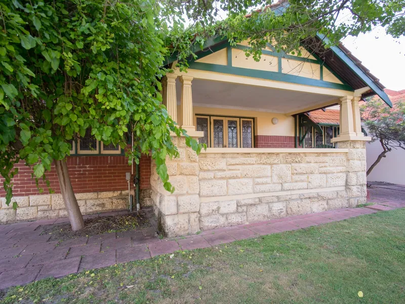 3-BED CHARACTER HOME IN WEMBLEY