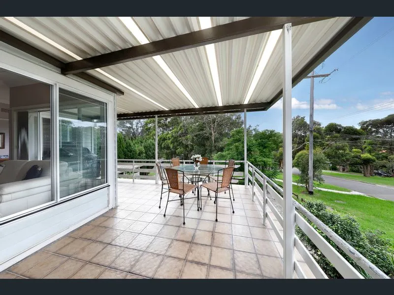 Pet friendly 3 bedroom home in quiet street 