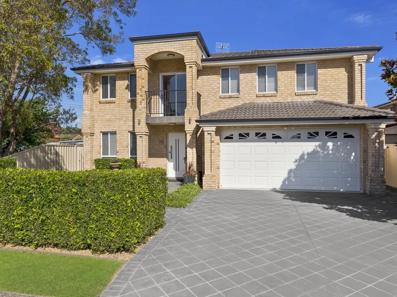 GET ALONG TO ETTALONG – CONTEMPORARY FAMILY HOME
