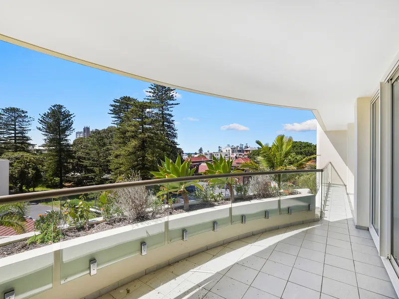 The ultimate in resort-like harbourfront luxury