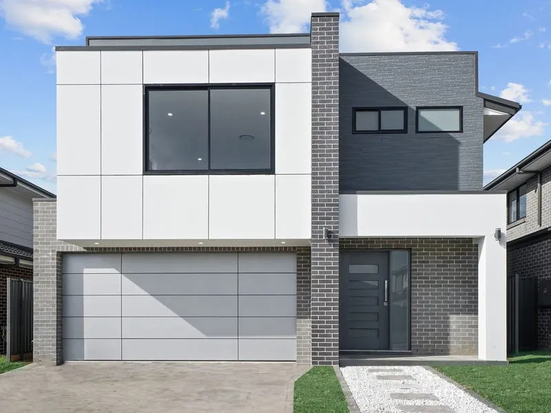 Newly 5 bedroom House in Marsden Park