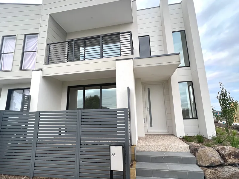 Epitome of Luxury Living!