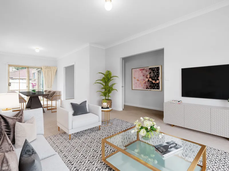 Light & bright single level family living