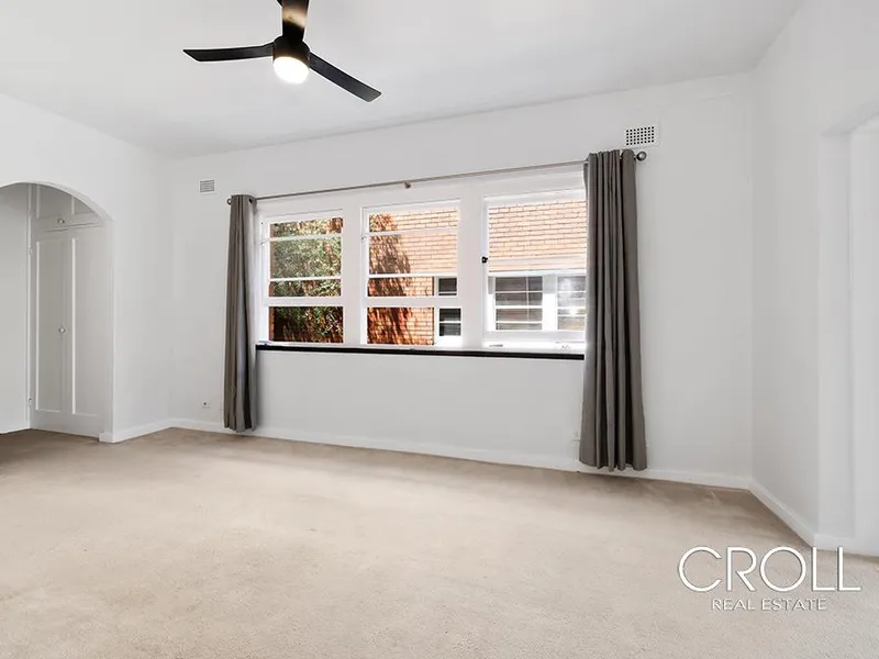 Charming Art Deco Apartment - Skip To The Ferry