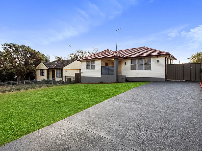 DA APPROVED TO BUILD A GRANNY FLAT!