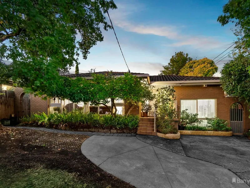 Call it ‘home’ or redevelop on 941sqm!