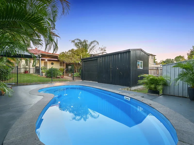 A Secluded Holiday Resort Only Metres from the Waterfront