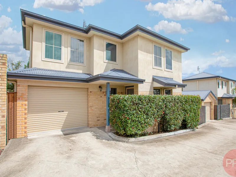 LOW MAINTENANCE IN A PRIME LOCATION!