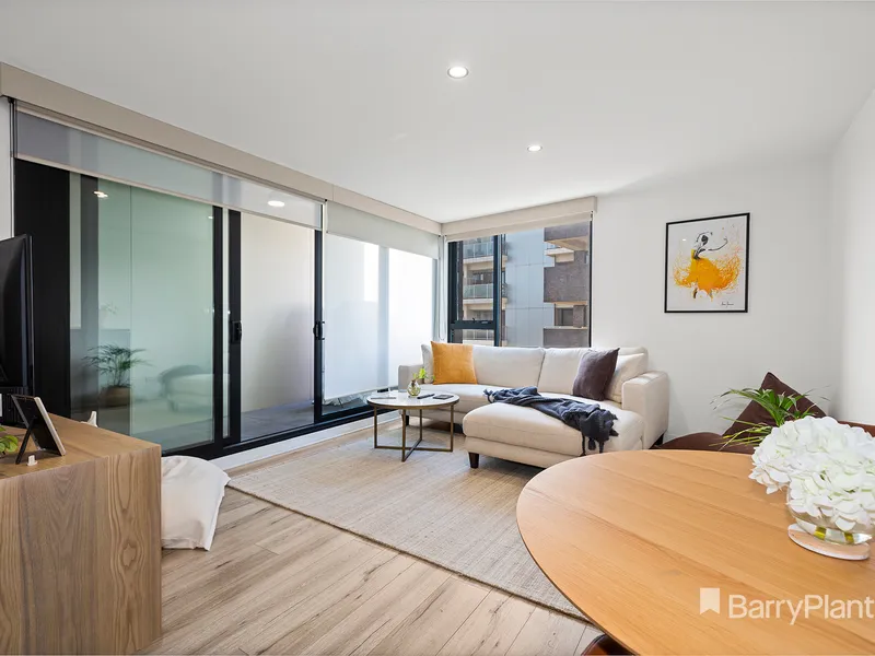 Ultra-Central Urban Convenience.