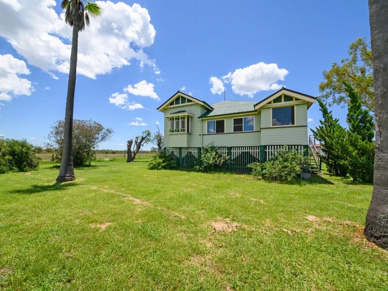 Classic Federation Home Set on 10 Acres
