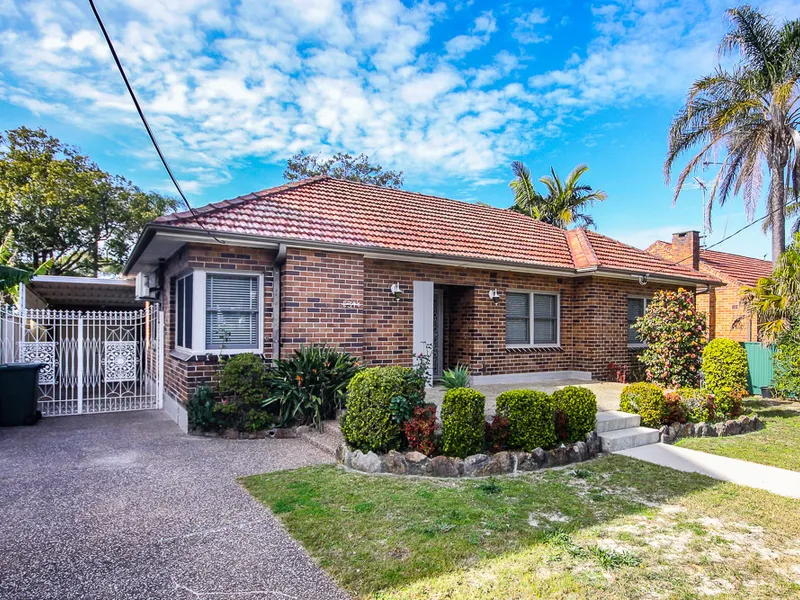 Large 4 bedroom Family Home