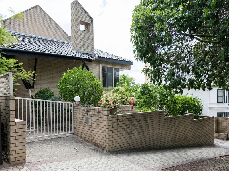 Spacious home between the CBD and UWA