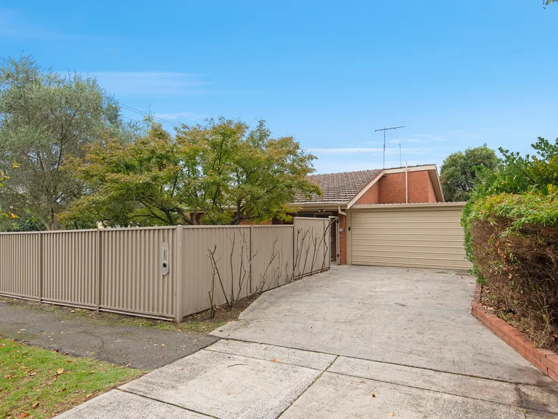 Easy-living Privacy in the Balwyn High Zone