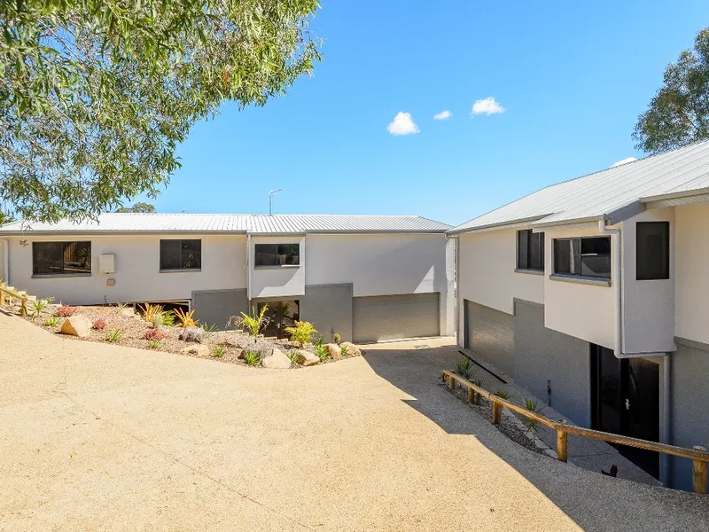 TWO HOUSES FOR THE PRICE OF ONE - IDEAL FOR THE EXTENDED FAMILY OR LIVE IN ONE, RENT THE OTHER