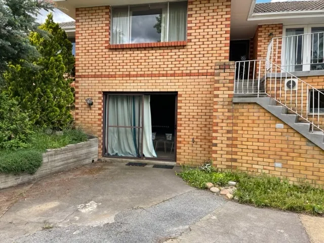 SUMMER LEASE ONLY $250 PER WEEK