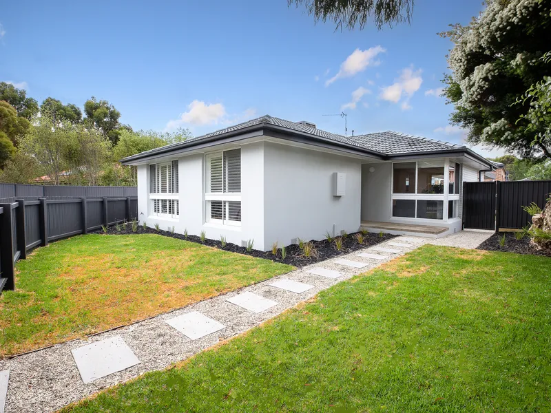 Contemporary Brilliance In Brown Hill!