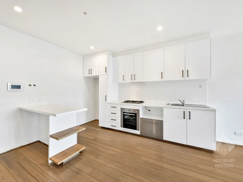 Easy-Care Living Apartment Close to All Essential Amenities