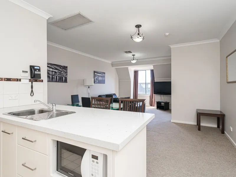 FULLY FURNISHED AND EQUIPPED 2 BEDROOM, 1 BATHROOM APARTMENT