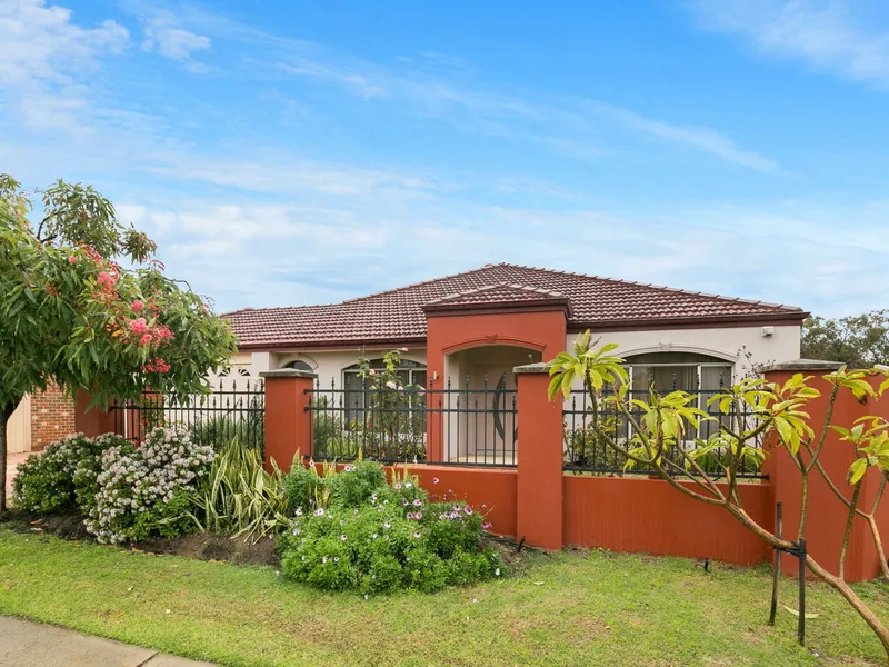 Spacious & Immaculately Presented Family Home