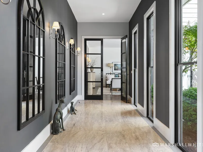 London Bridge Coastal Escape