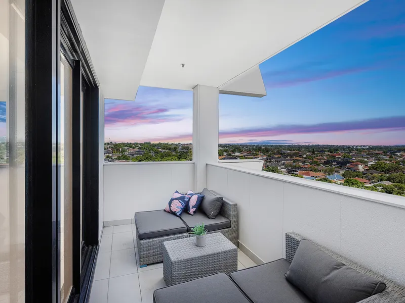 North East Facing Light Filled and Spacious Apartment | Entry Via Cross St