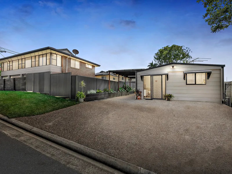 Dual Living Home Plus Separate Granny Flat In Bracken Ridge!