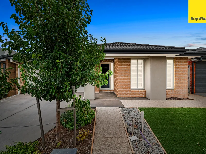 FIRST CLASS LOCATION, LIFESTYLE & LOW MAINTENANCE LIVING