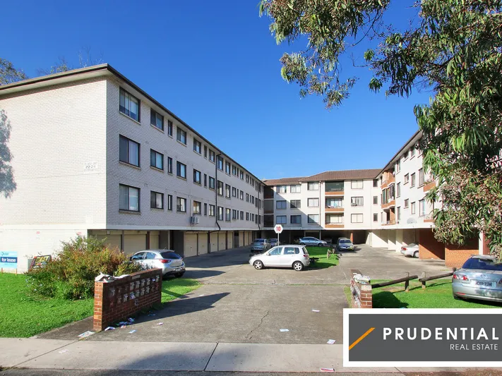 Freshly Painted - Warwick Farm Station