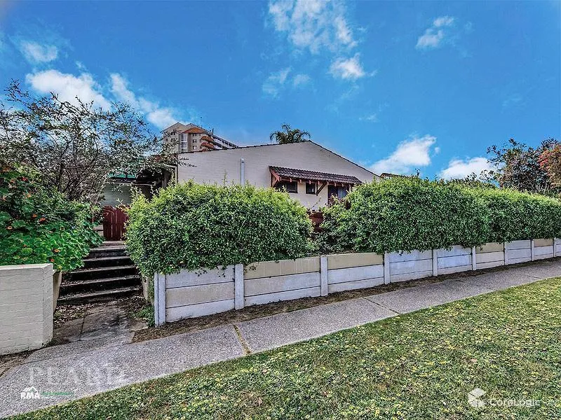 Great villa in a great location!