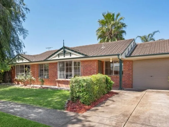 Easy maintained courtyard home