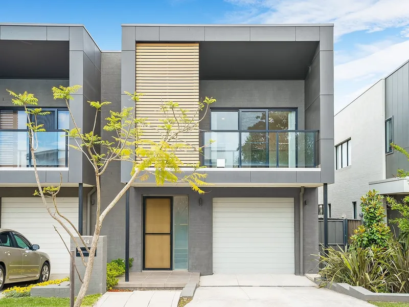 Modern 3 Bedroom Family Home