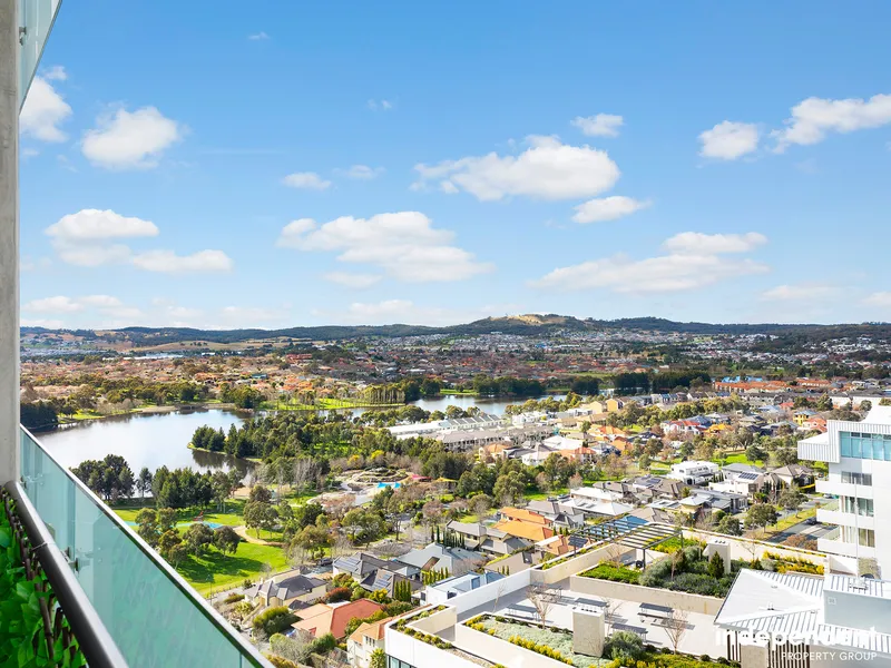 Elevated apartment with panoramic views of North Canberra
