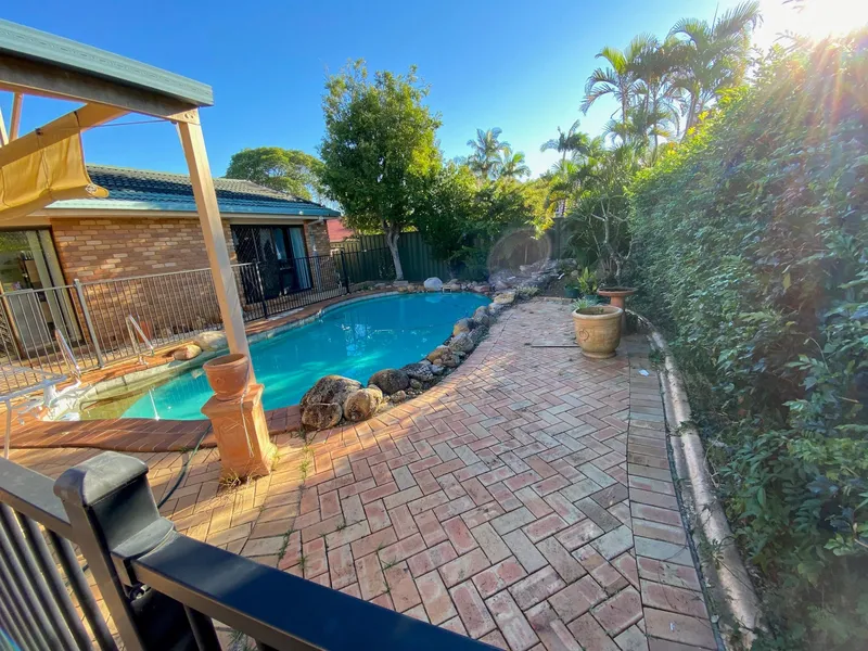 4 bedroom/2 bathroom in Sunnybank hills - $520 per week with one week free