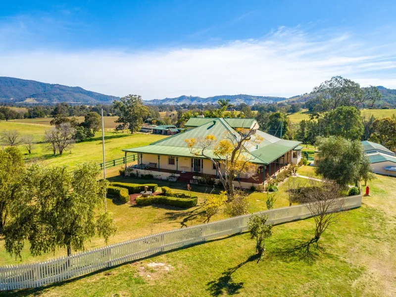 Trevallyn - Historic Gresford District Landmark Holding - Paterson River Frontage