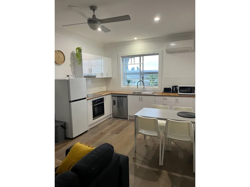 Neat & Tidy Fully Furnished Unit in the Heart of Paddington!