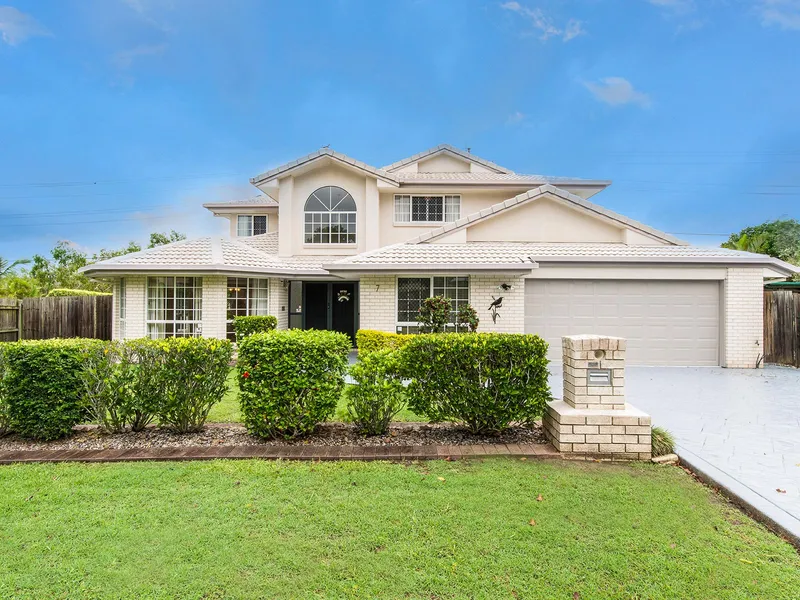 Large Family Home - In a cul-de-sac position