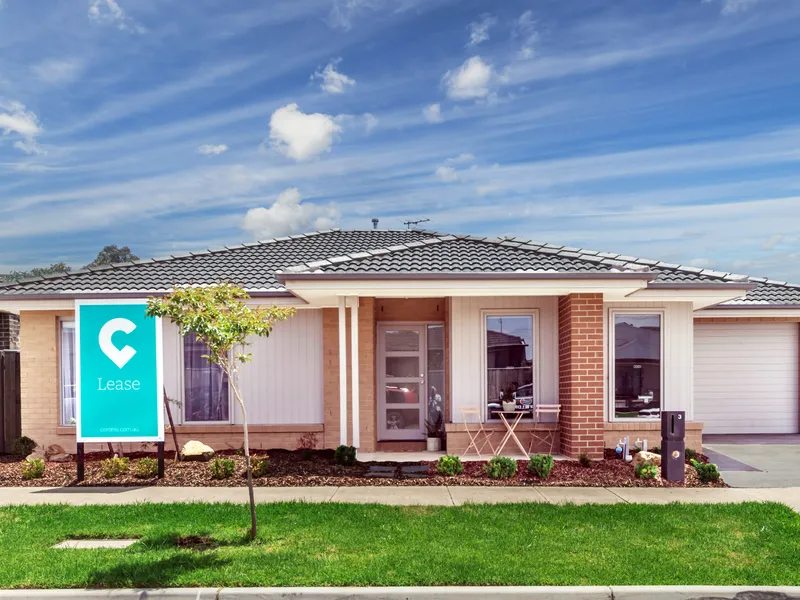 Exquisite 3-Bedroom Residence in the Serene Botanical Estate!