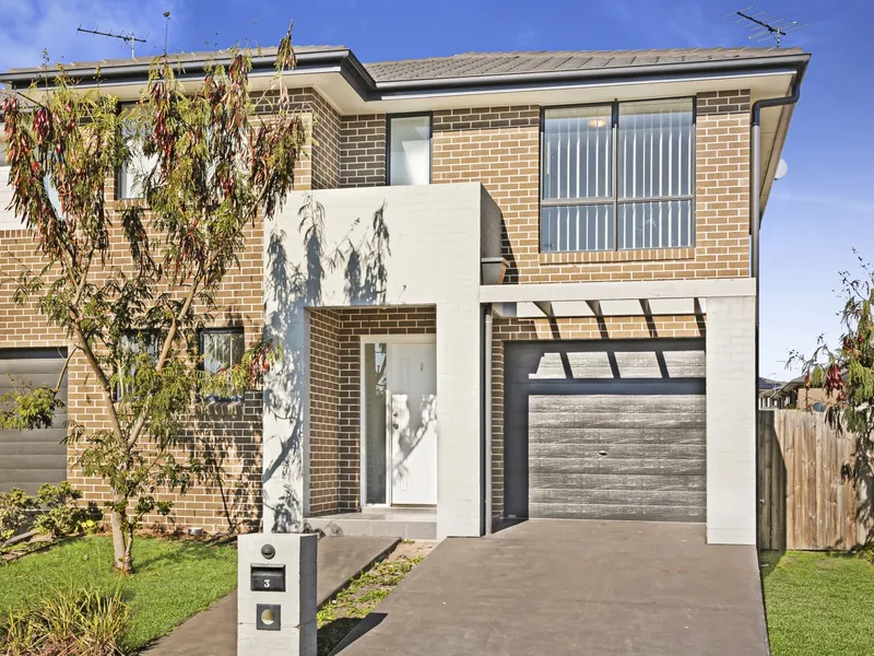 IN BARDIA ,READY TO MOVE IN HOME UNDER $760K