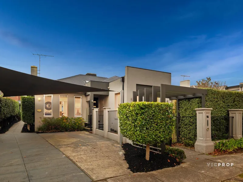 EDSC Zoned Single-Level Luxury with Granny-flat