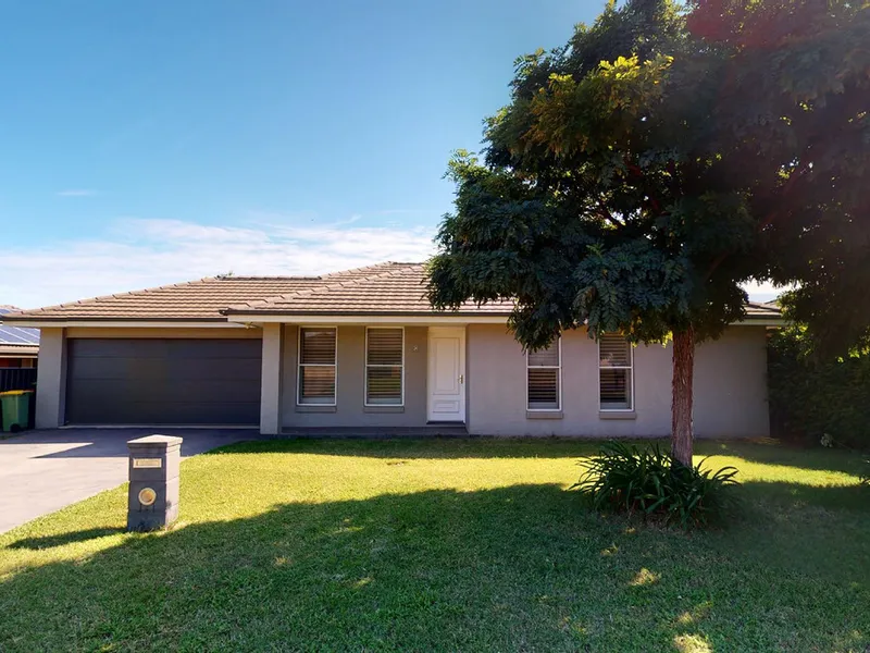 STYLISH 4 BEDROOM HOME IN MORNINGTON ESTATE