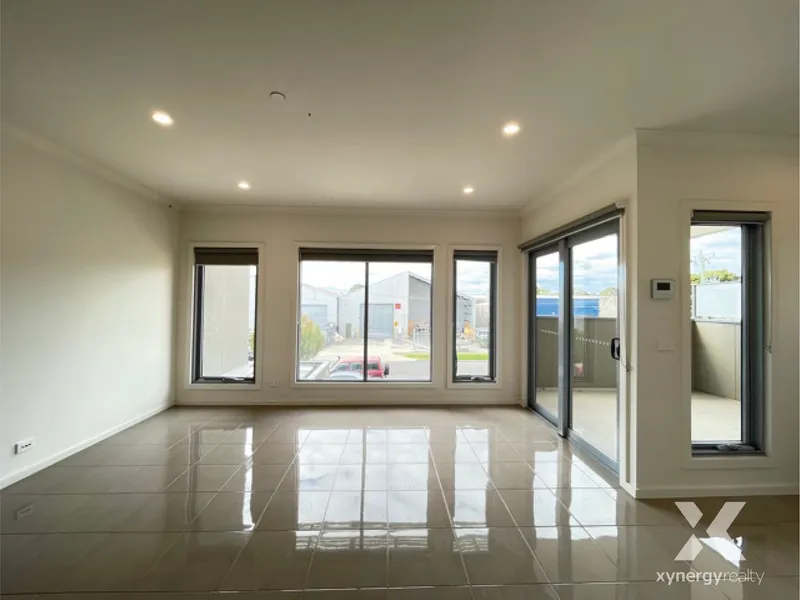 MODERN 2 BEDROOM APARTMENT IN THE HEART OF DANDENONG