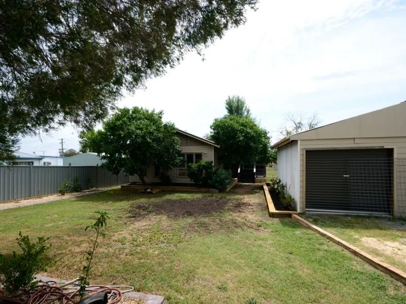TOTAL RECALL - FULLY RENOVATED FAMILY HOME, large block