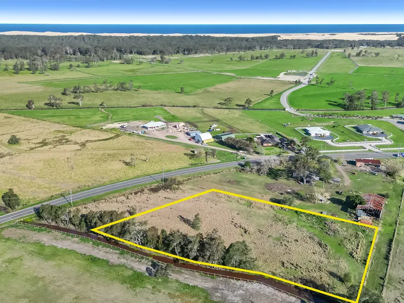 CONVENIENT ACREAGE BLOCK