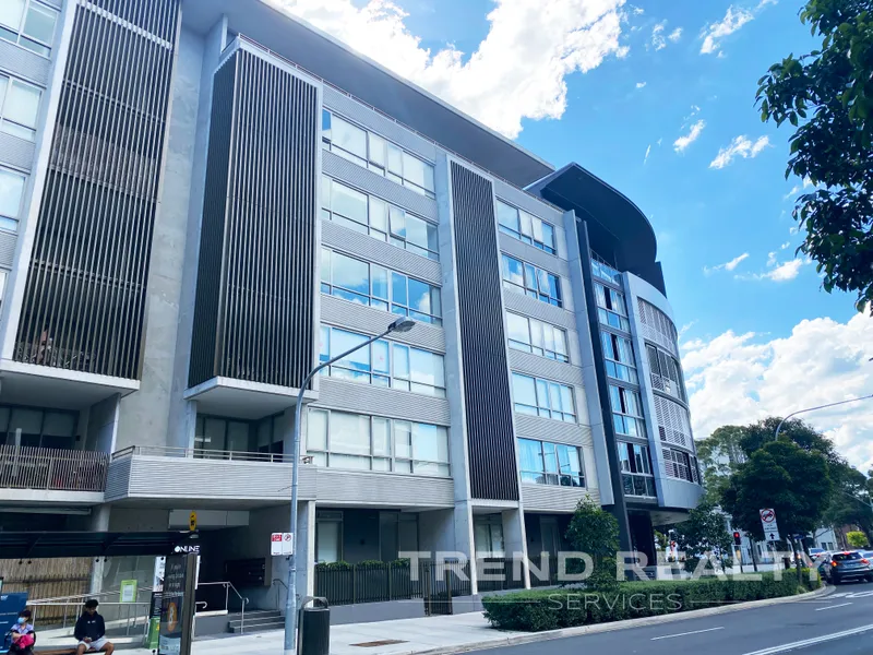 Furnished Modern Two Bedroom Apartment + Study