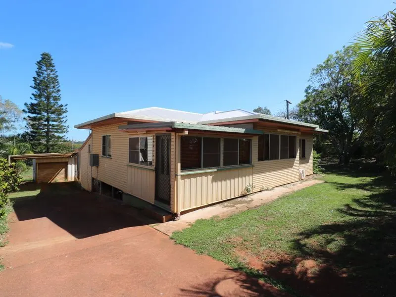 FAMILY HOME IN THE HEART OF CHILDERS