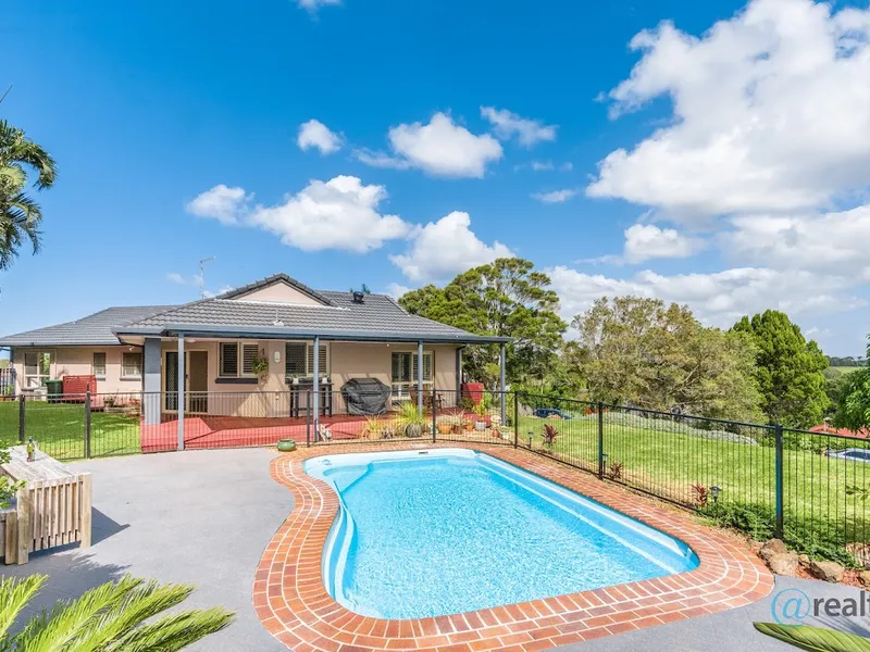 DREAMY LENNOX LIFESTYLE LOCATION