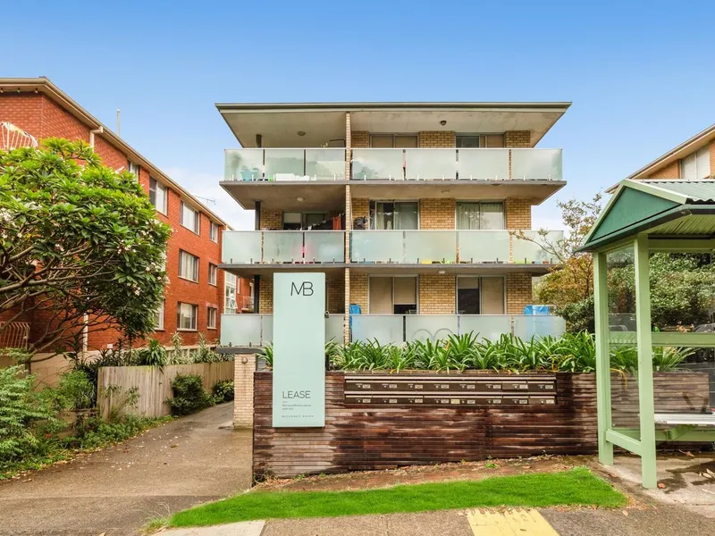 BEACHFRONT LIFESTYLE