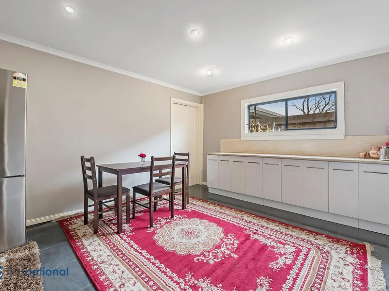 WALKING DISTANCE TO TRAIN STATION! (Utilities included in the rent)